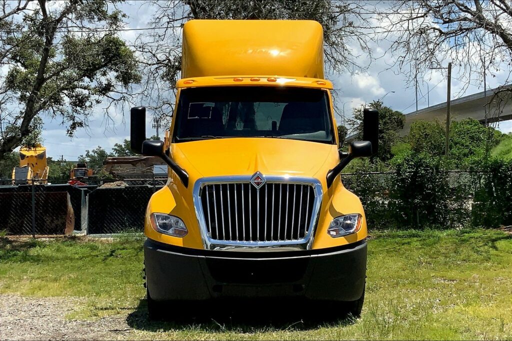 2019 INT LT625 6×4 Day Cab