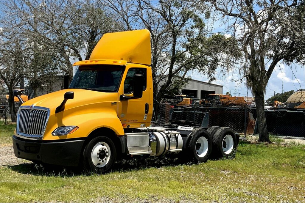 2019 INT LT625 6×4 Day Cab
