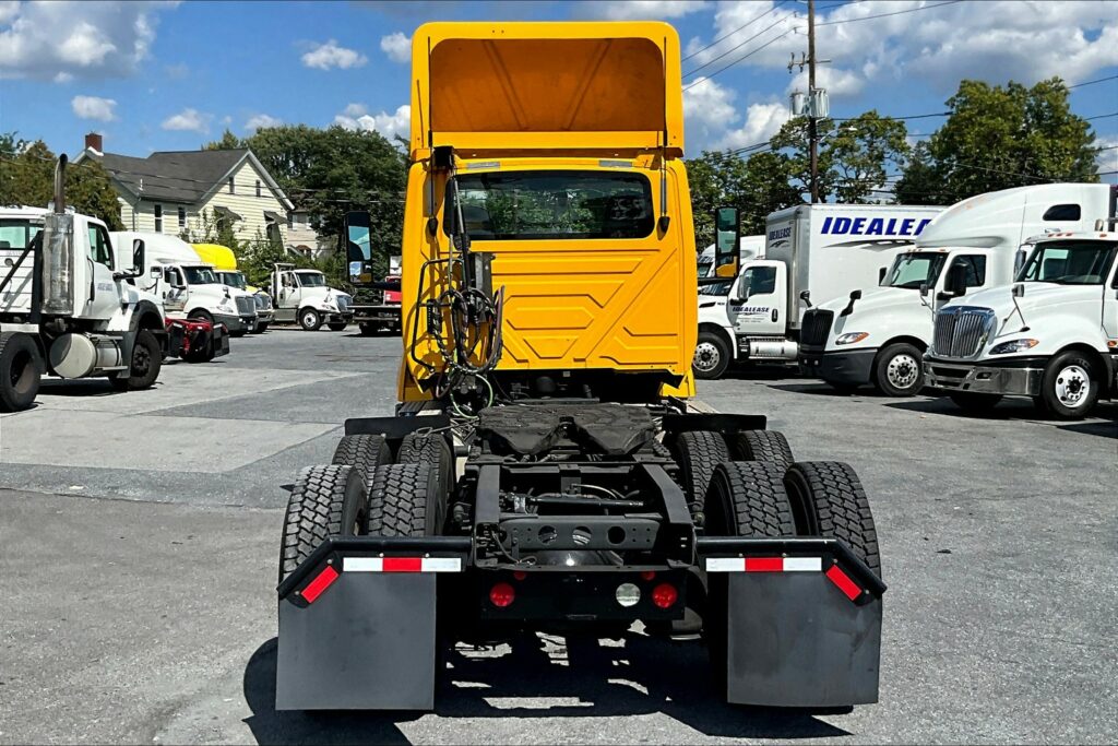 2019 INT LT625 6×4 Day Cab