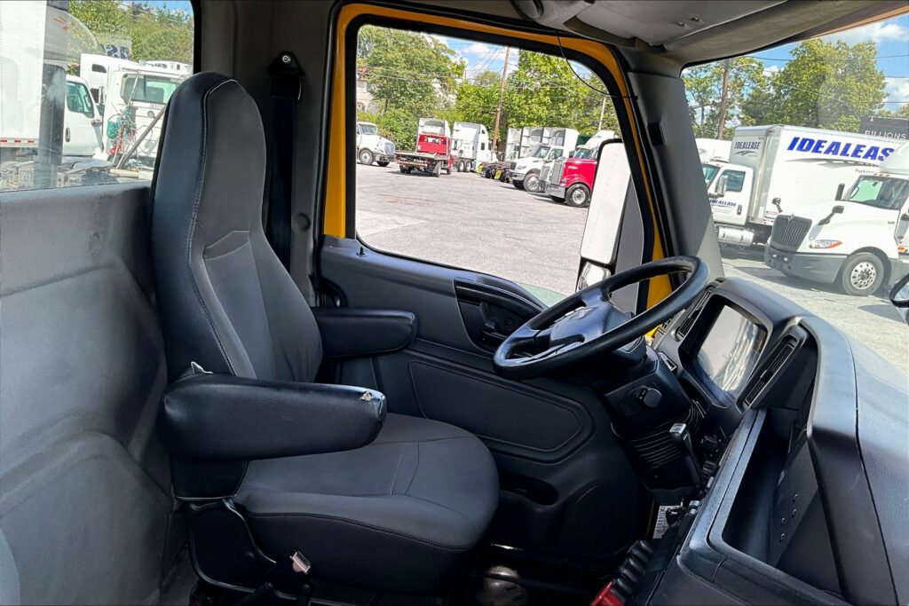 2019 INT LT625 6×4 Day Cab