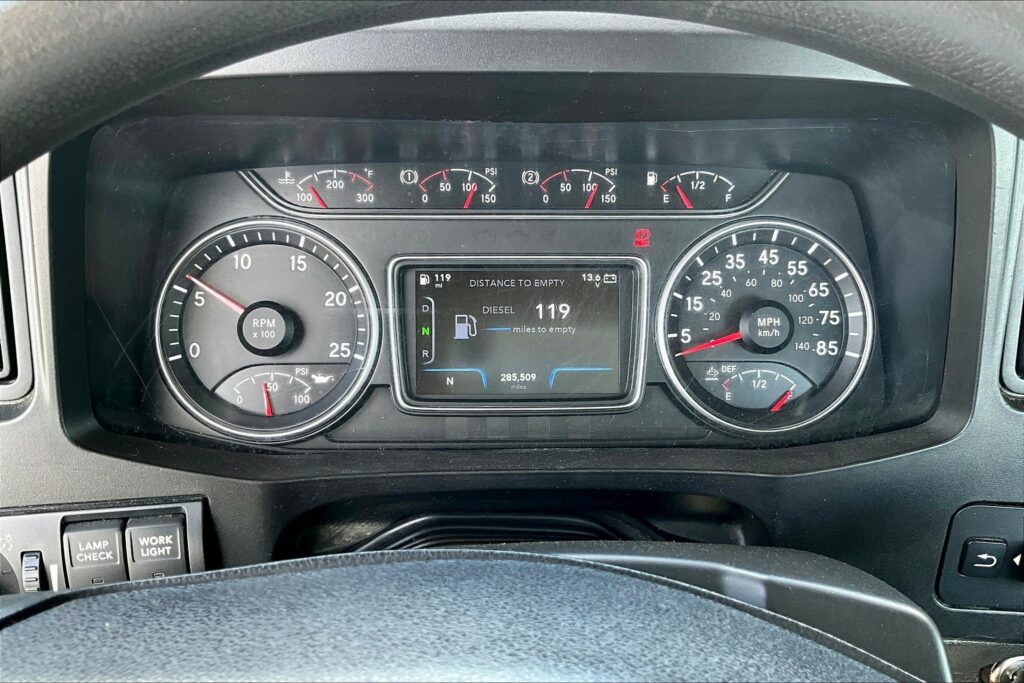 2019 INT LT625 6×4 Day Cab