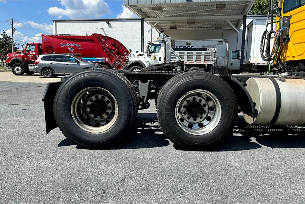 2019 INT LT625 6×4 Day Cab