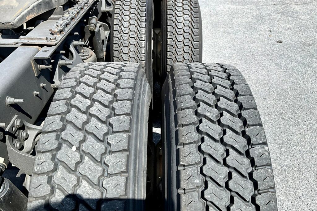 2019 INT LT625 6×4 Day Cab