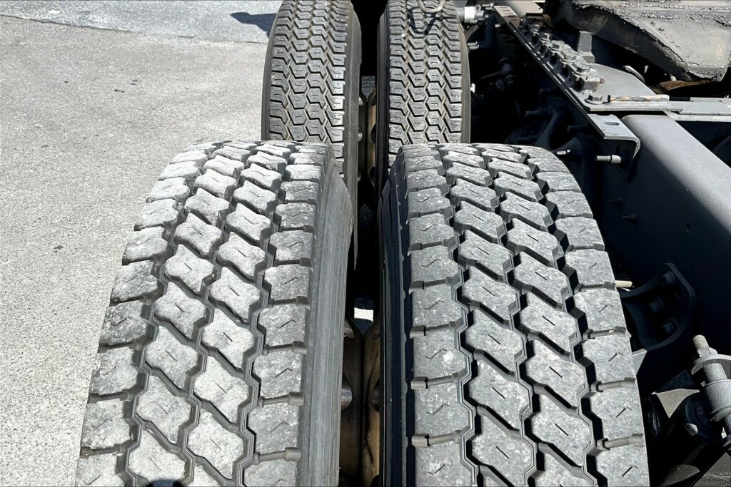 2019 INT LT625 6×4 Day Cab