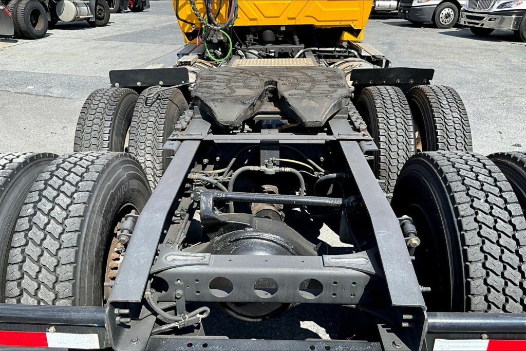 2019 INT LT625 6×4 Day Cab