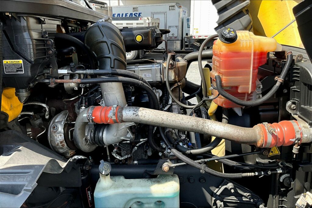 2019 INT LT625 6×4 Day Cab