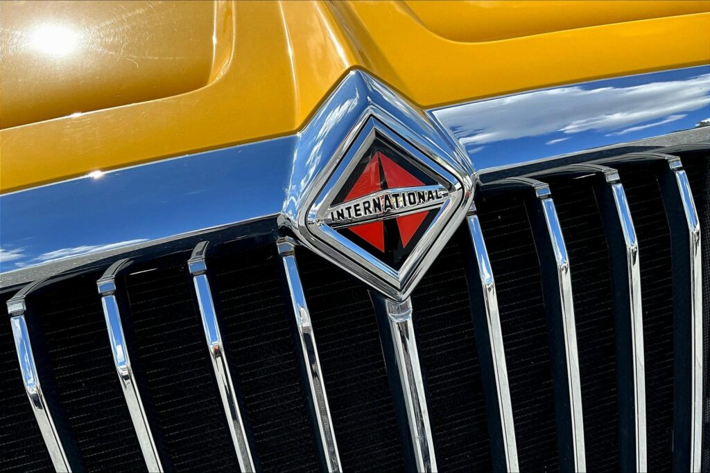 2019 INT LT625 6×4 Day Cab