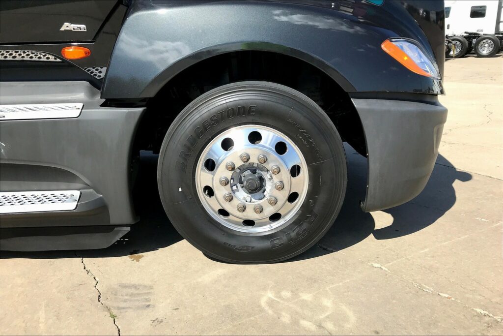 2022 INT LT625 6×4 Sleeper