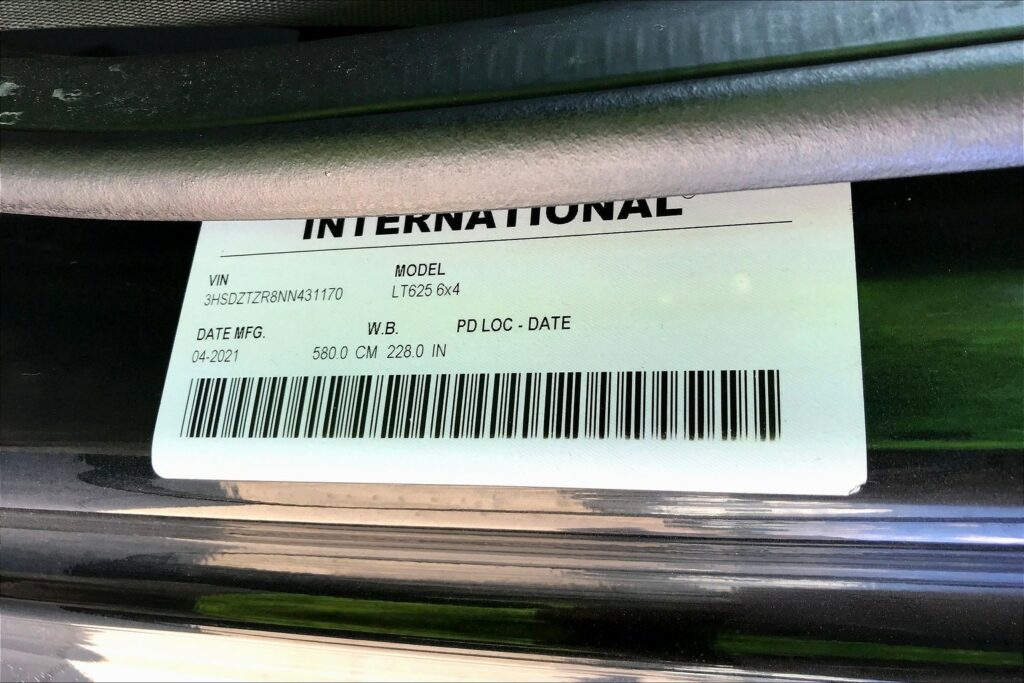 2022 INT LT625 6×4 Sleeper