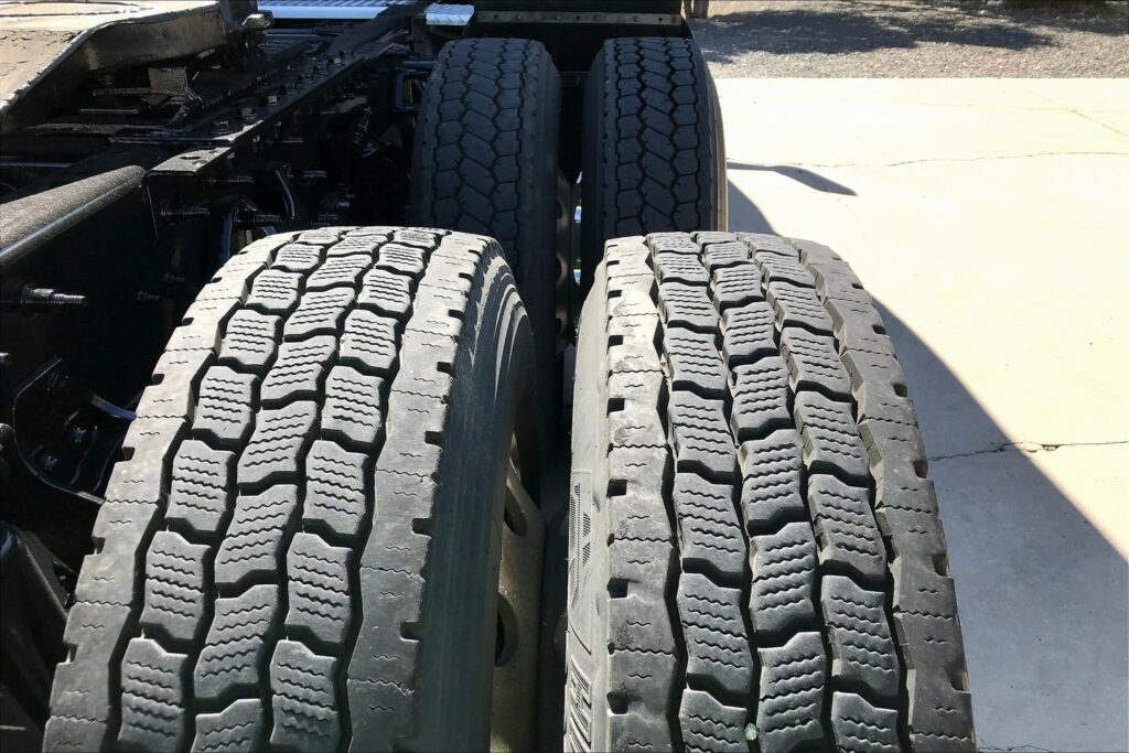 2022 INT LT625 6×4 Sleeper