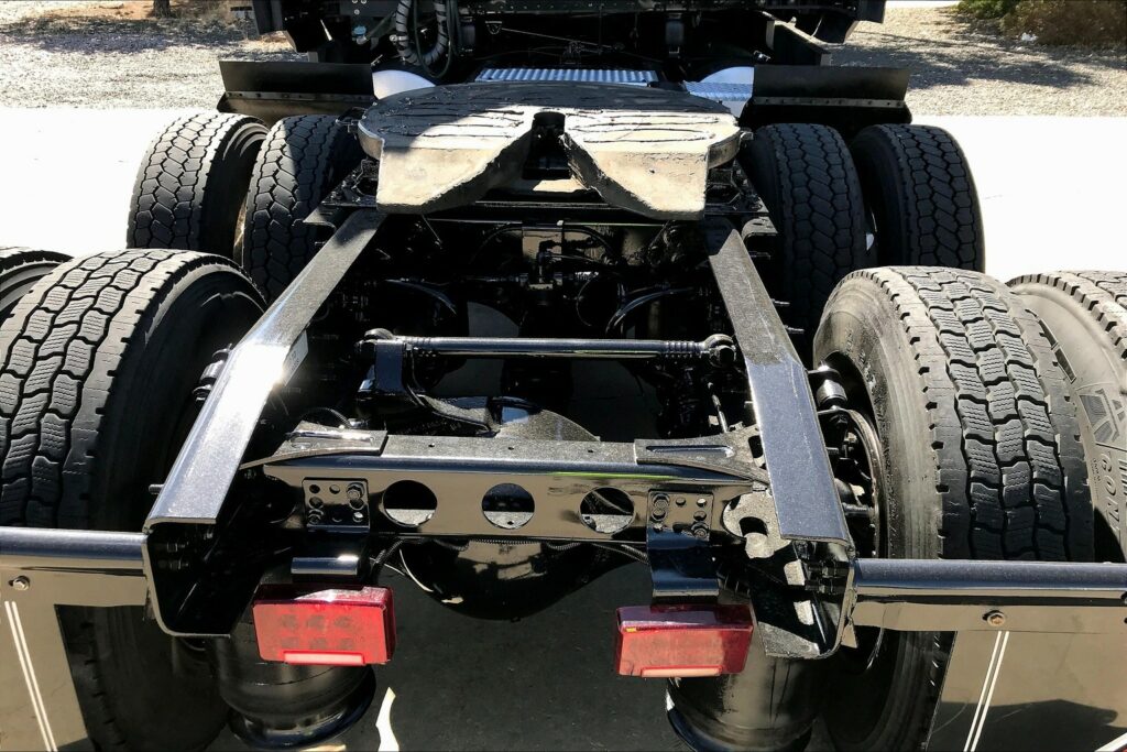 2022 INT LT625 6×4 Sleeper