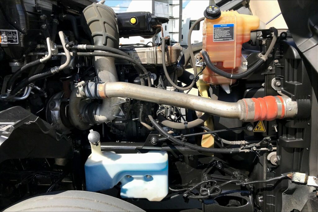 2022 INT LT625 6×4 Sleeper