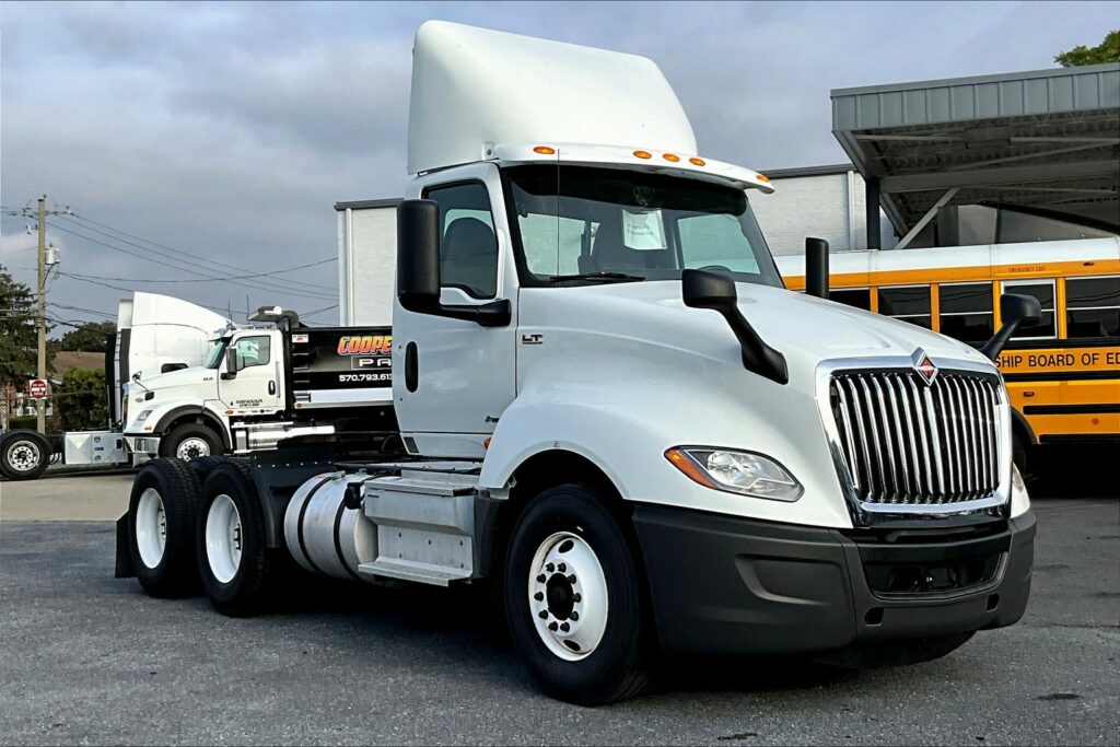 2019 INT LT625 6×4 Day Cab
