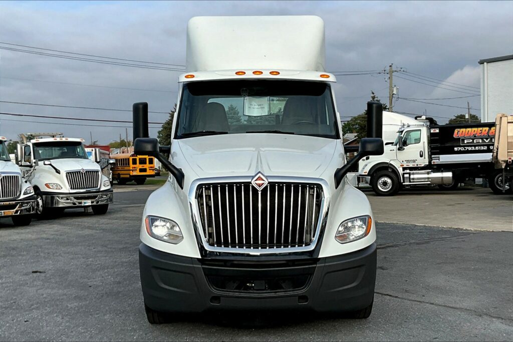 2019 INT LT625 6×4 Day Cab