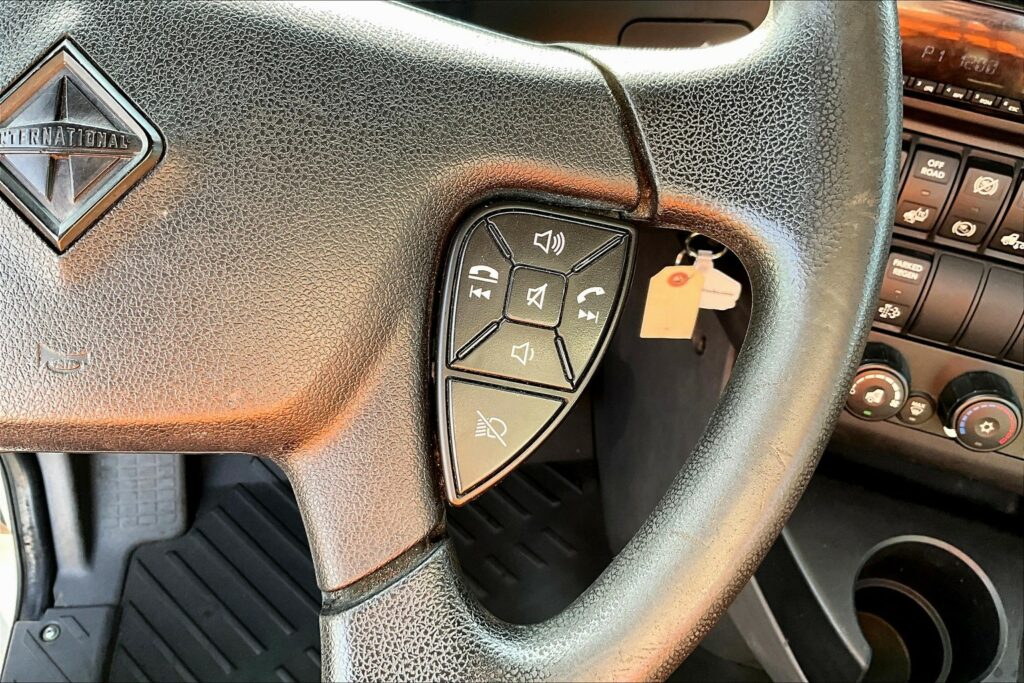 2019 INT LT625 6×4 Day Cab