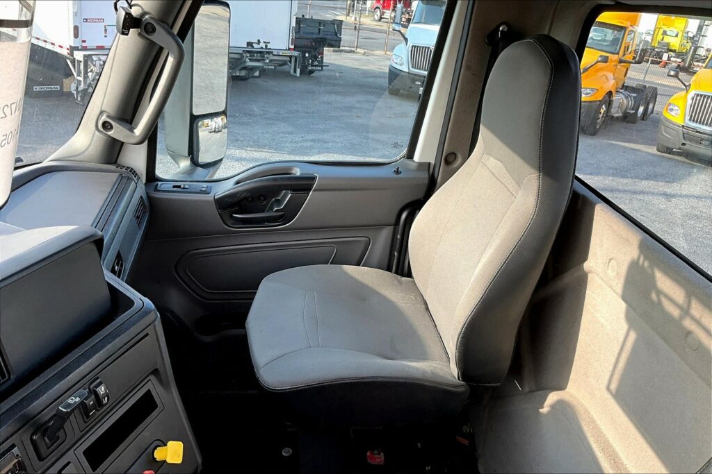 2019 INT LT625 6×4 Day Cab