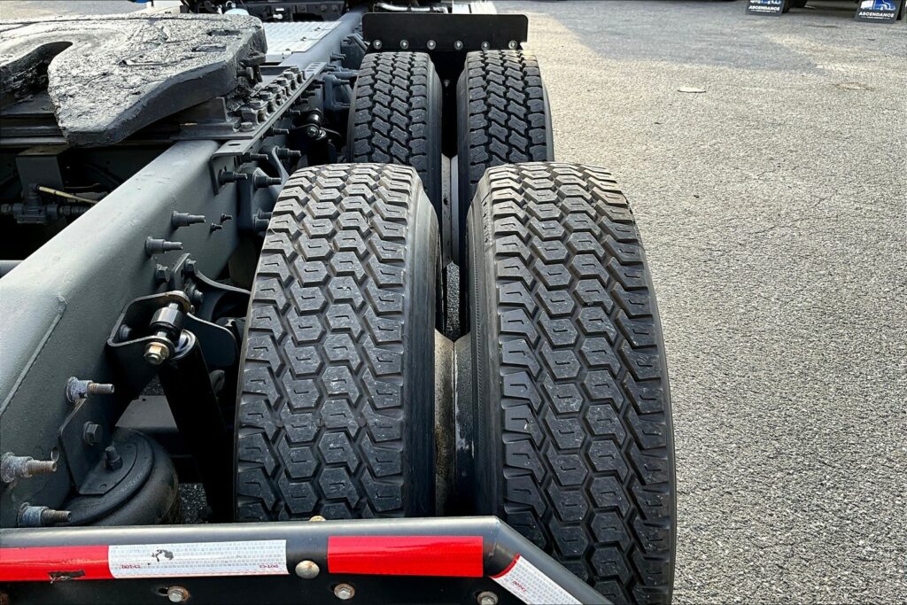 2019 INT LT625 6×4 Day Cab