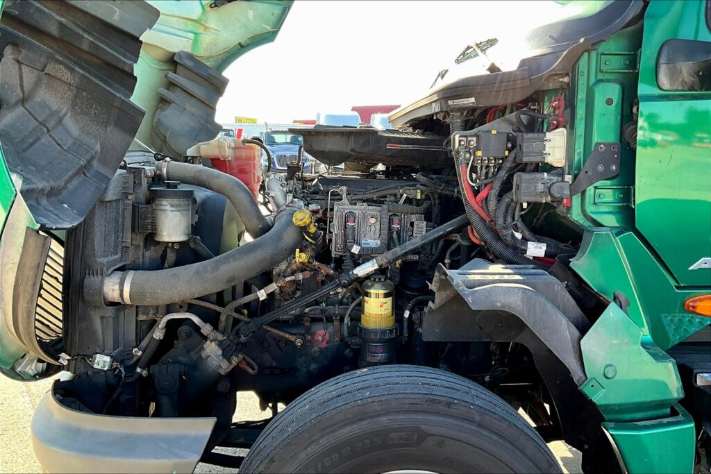 2021 INT LT625 6×4 Sleeper