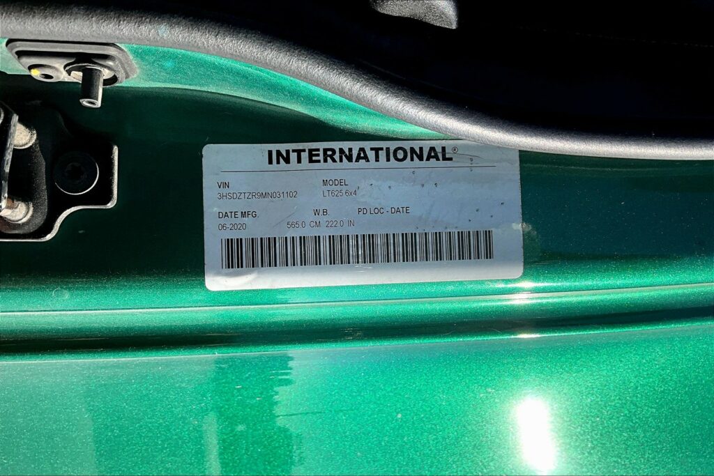 2021 INT LT625 6×4 Sleeper