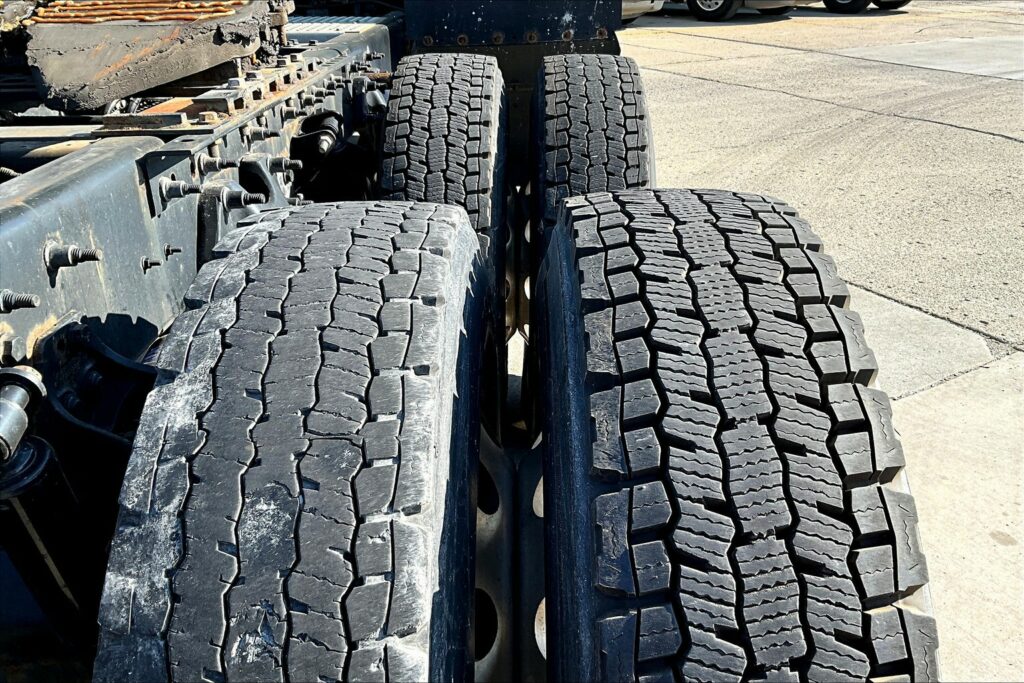 2021 INT LT625 6×4 Sleeper