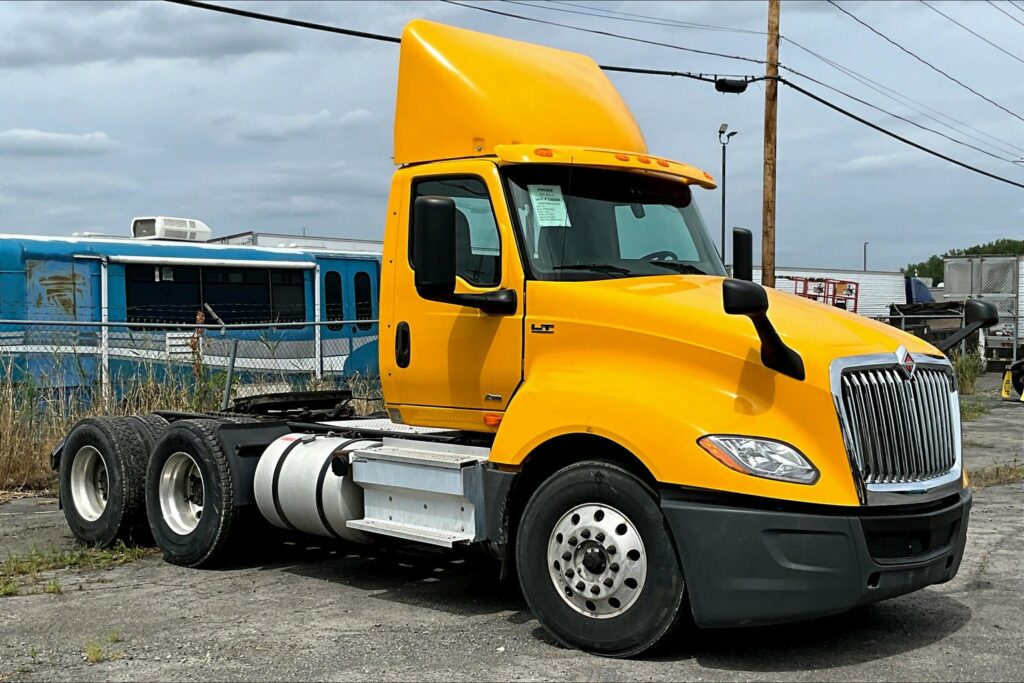 2019 INT LT625 6×4 Day Cab