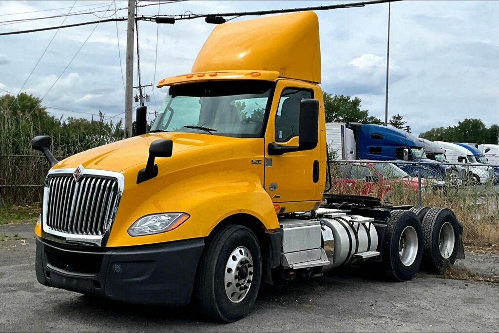 2019 INT LT625 6×4 Day Cab