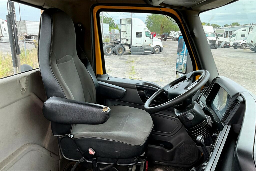 2019 INT LT625 6×4 Day Cab