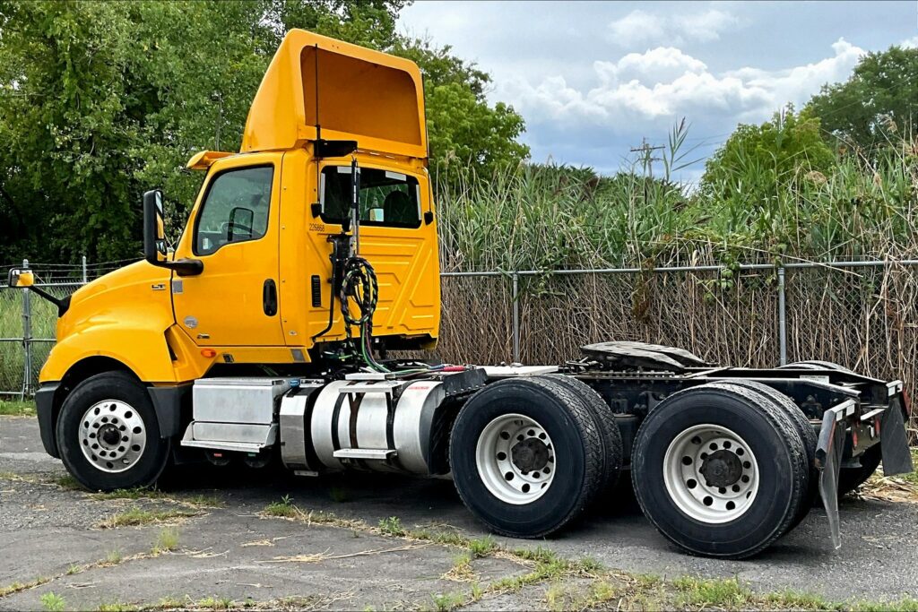 2019 INT LT625 6×4 Day Cab