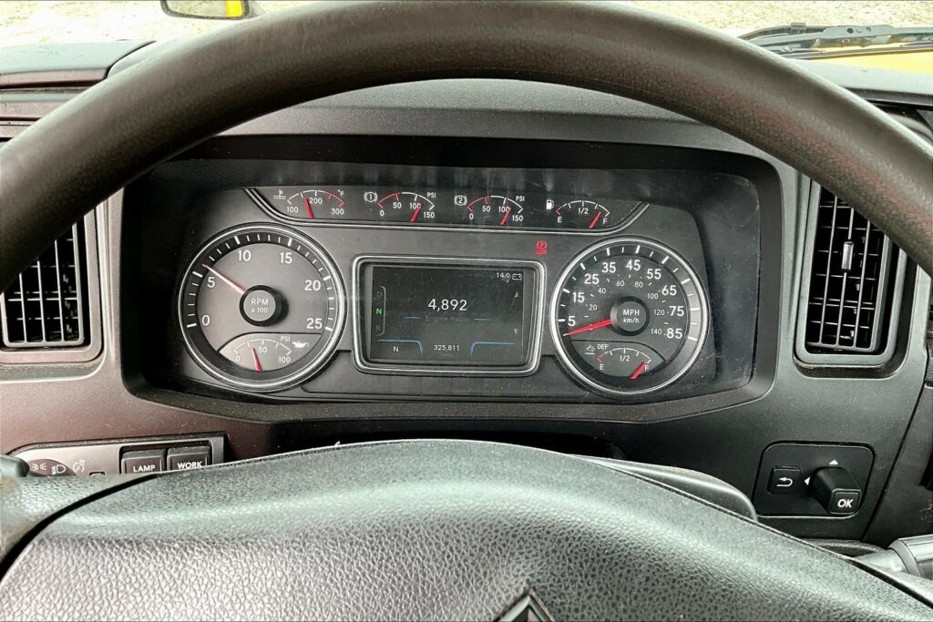 2019 INT LT625 6×4 Day Cab