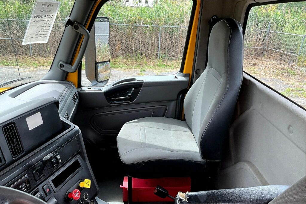 2019 INT LT625 6×4 Day Cab