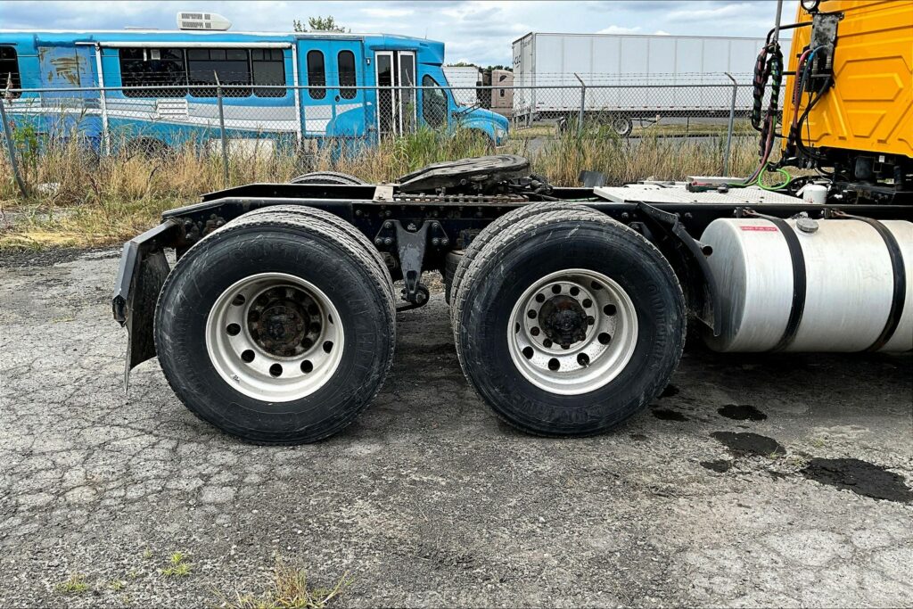 2019 INT LT625 6×4 Day Cab