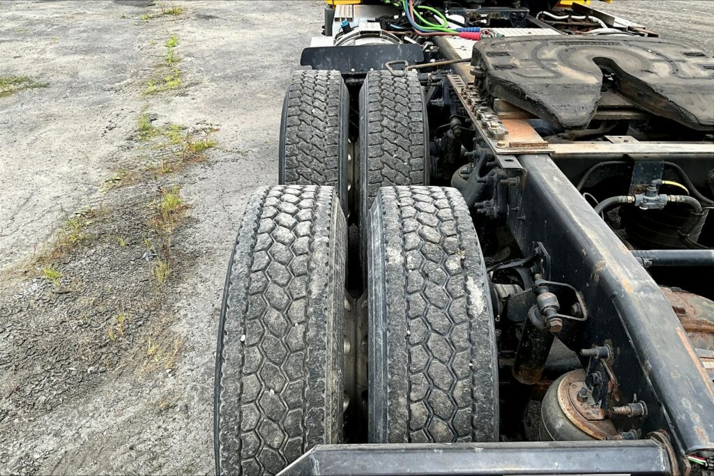 2019 INT LT625 6×4 Day Cab