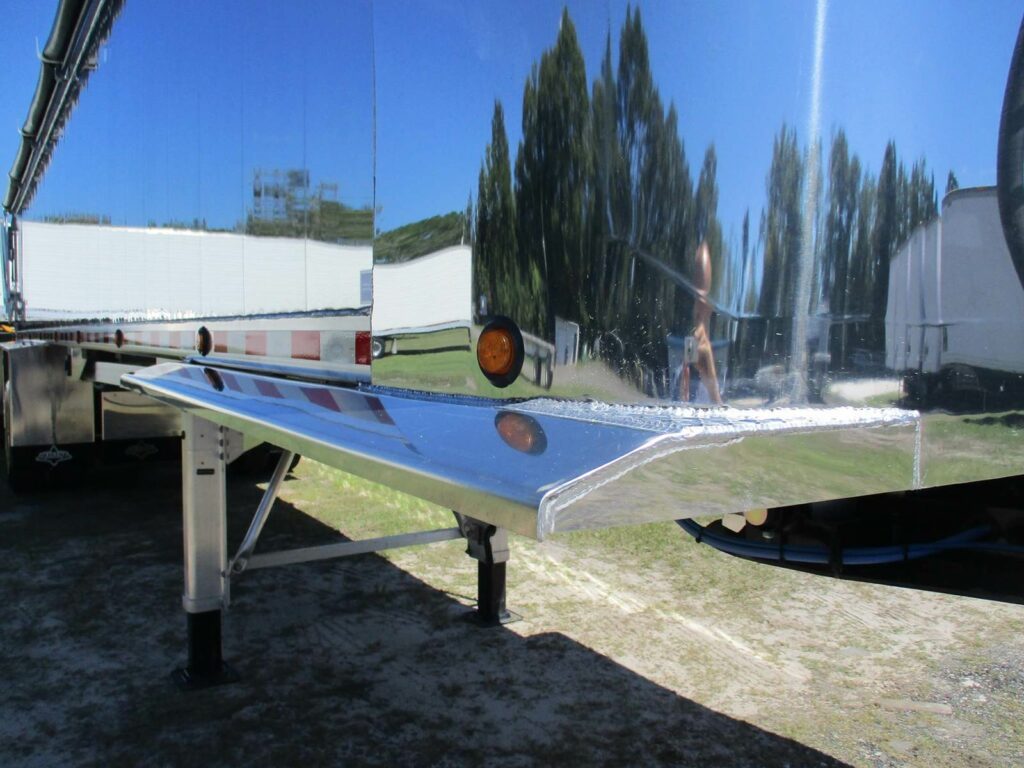 2026 Trailstar 39X84X60 FRAMELESS DROP DOWN FENDER BEDLINER MANDO