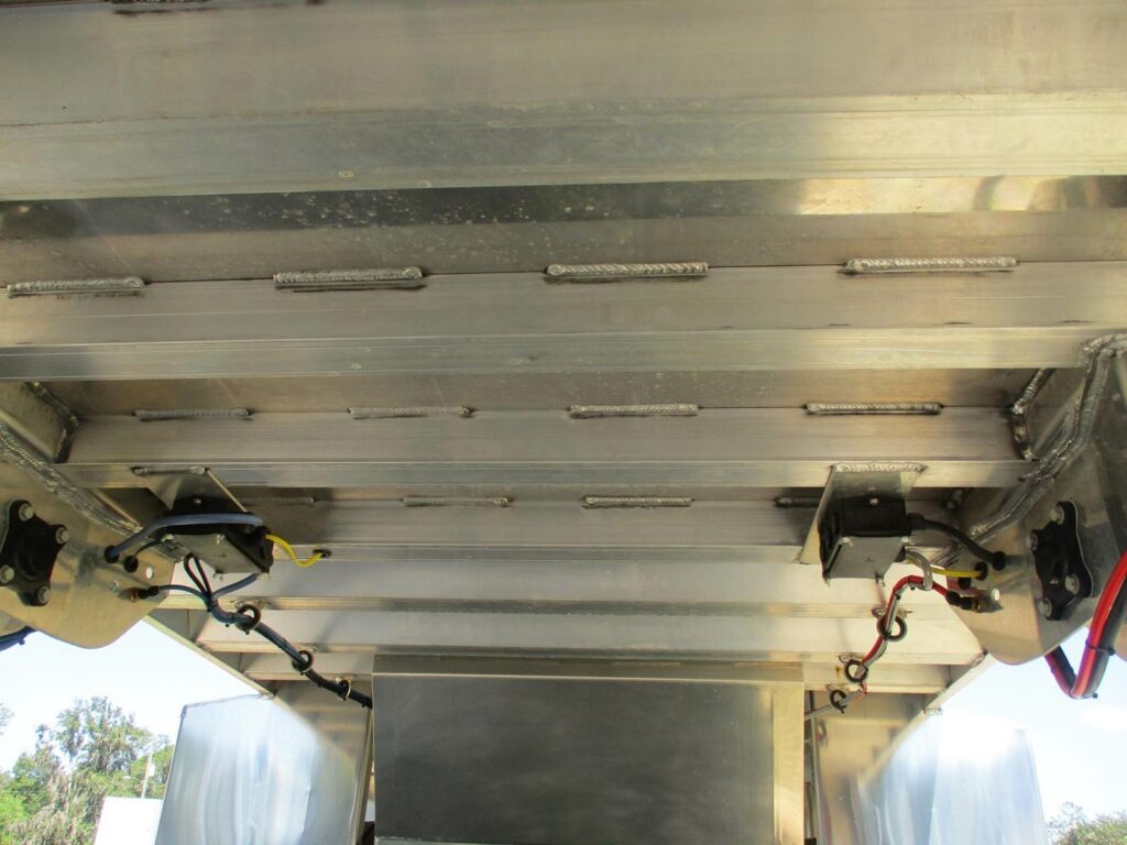 2026 Trailstar 39X84X60 FRAMELESS DROP DOWN FENDER BEDLINER MANDO