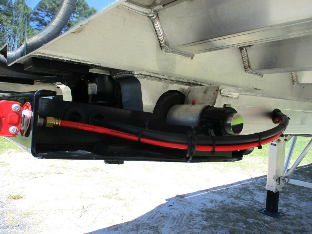 2026 Trailstar 39X84X60 FRAMELESS DROP DOWN FENDER BEDLINER MANDO