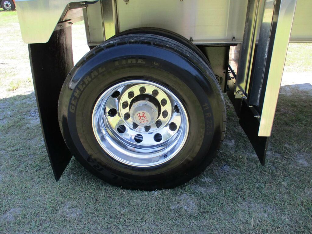 2026 Trailstar 39X84X60 FRAMELESS DROP DOWN FENDER BEDLINER MANDO