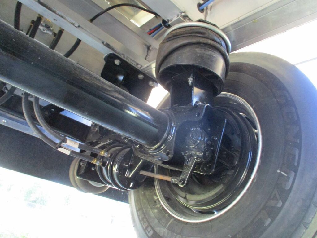 2026 Trailstar 39X84X60 FRAMELESS DROP DOWN FENDER BEDLINER MANDO