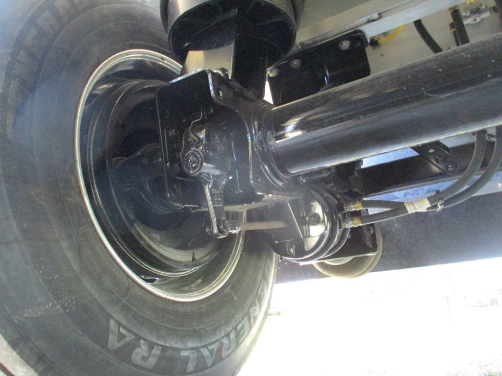 2026 Trailstar 39X84X60 FRAMELESS DROP DOWN FENDER BEDLINER MANDO