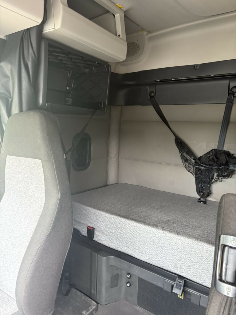 2021 Freightliner Sleeper