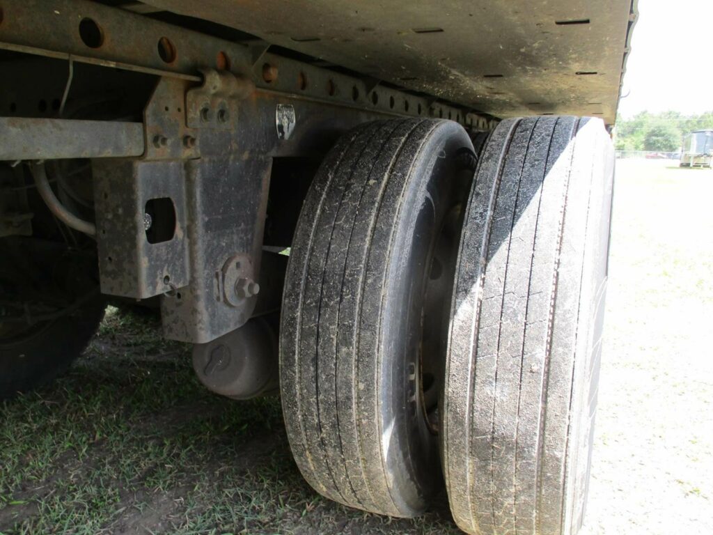 2009 UTILITY CARRIER 2100A UNIT WITH 27,466 HOURS