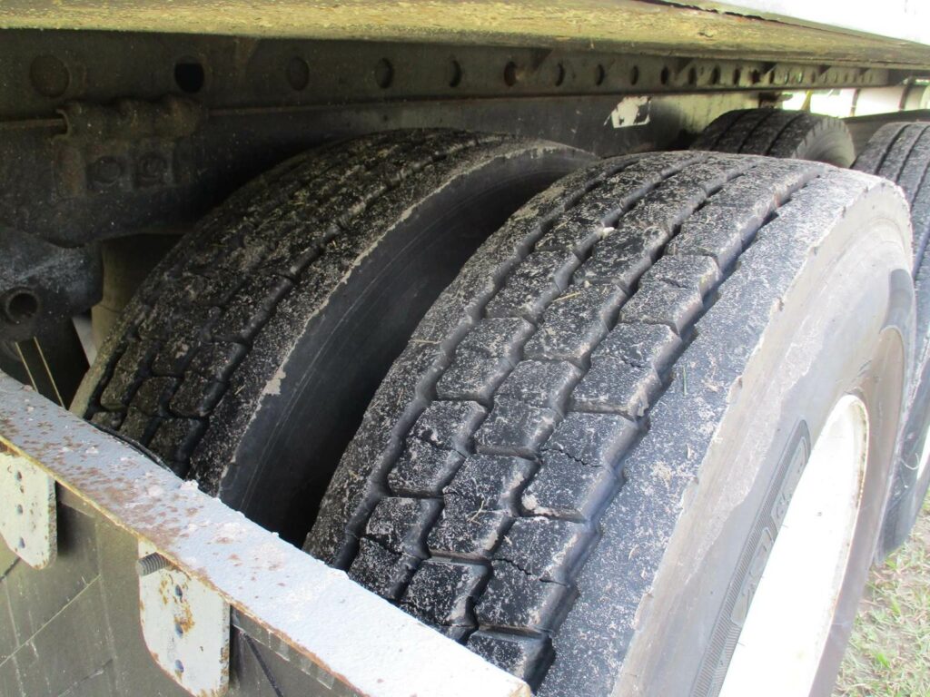 2009 UTILITY CARRIER 2100A UNIT WITH 27,466 HOURS