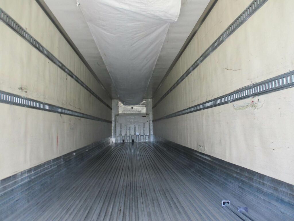 2009 UTILITY CARRIER 2100A UNIT WITH 27,466 HOURS