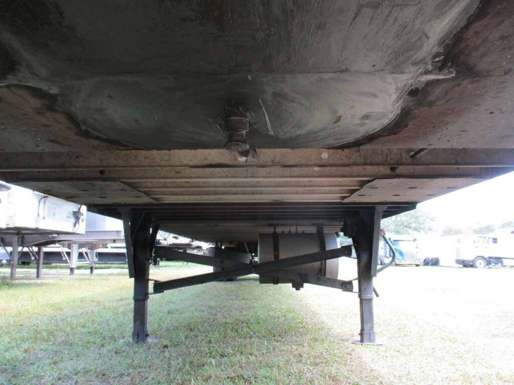 2009 UTILITY CARRIER 2100A UNIT WITH 27,466 HOURS