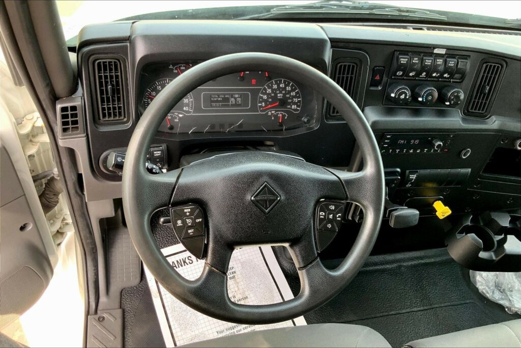 2021 CUM MV607 Medium Conventional