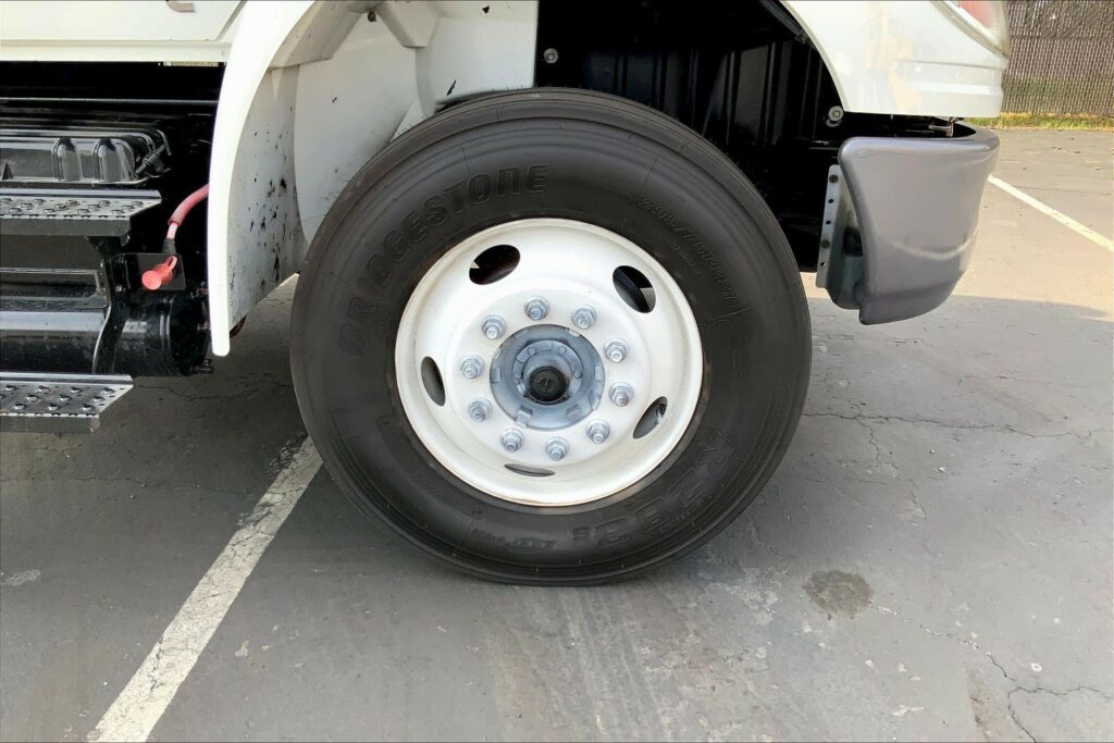 2021 CUM MV607 Medium Conventional