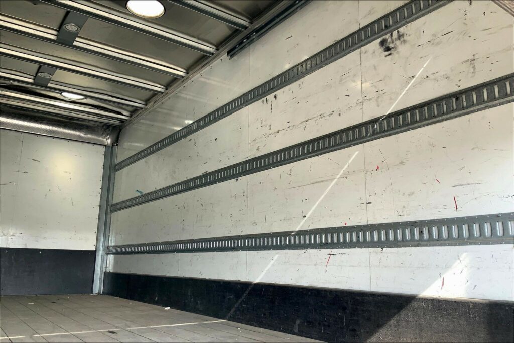 2021 CUM MV607 Medium Conventional