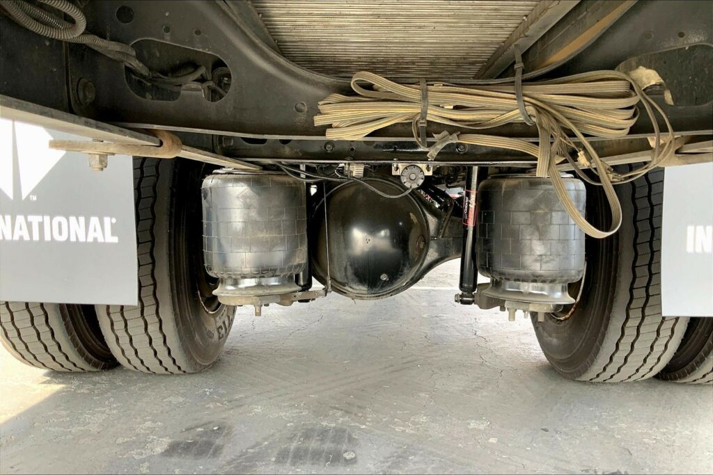 2021 CUM MV607 Medium Conventional