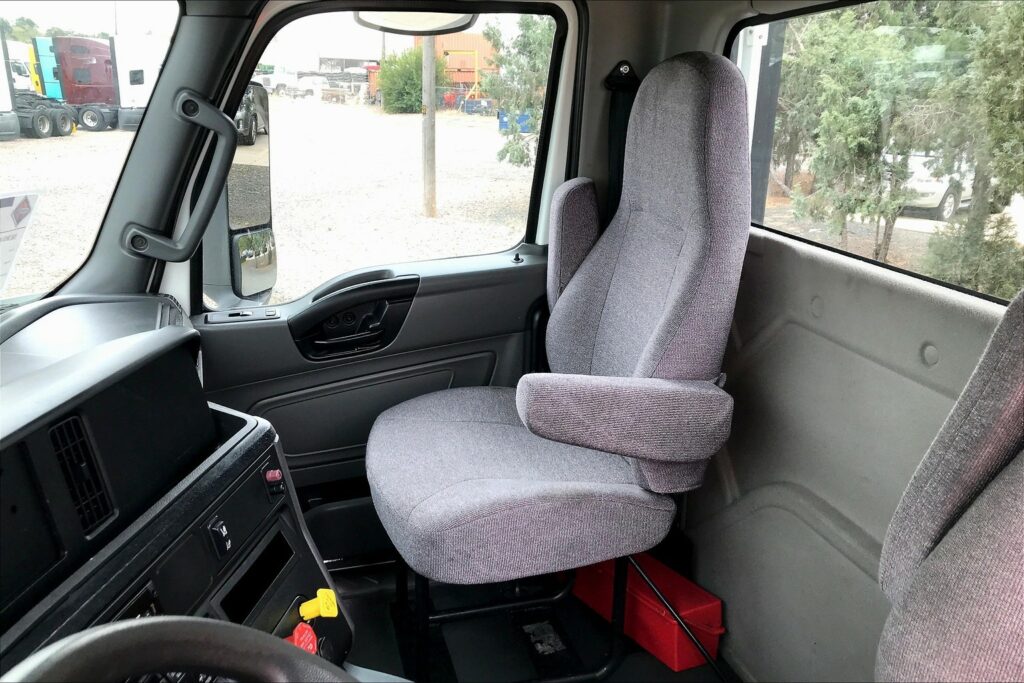 2020 CUM LT625 6×4 Day Cab