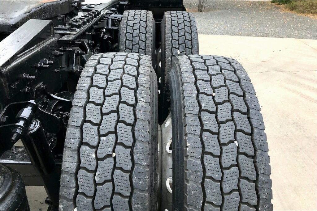 2020 CUM LT625 6×4 Day Cab