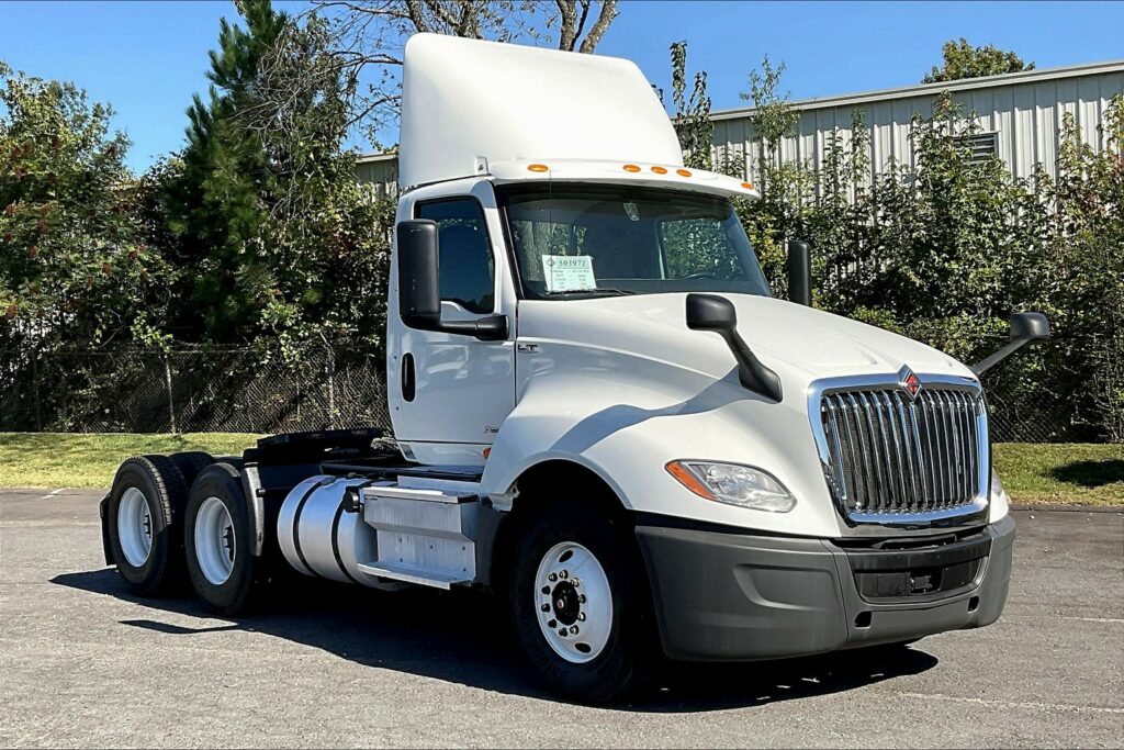 2019 INT LT625 6×4 Day Cab